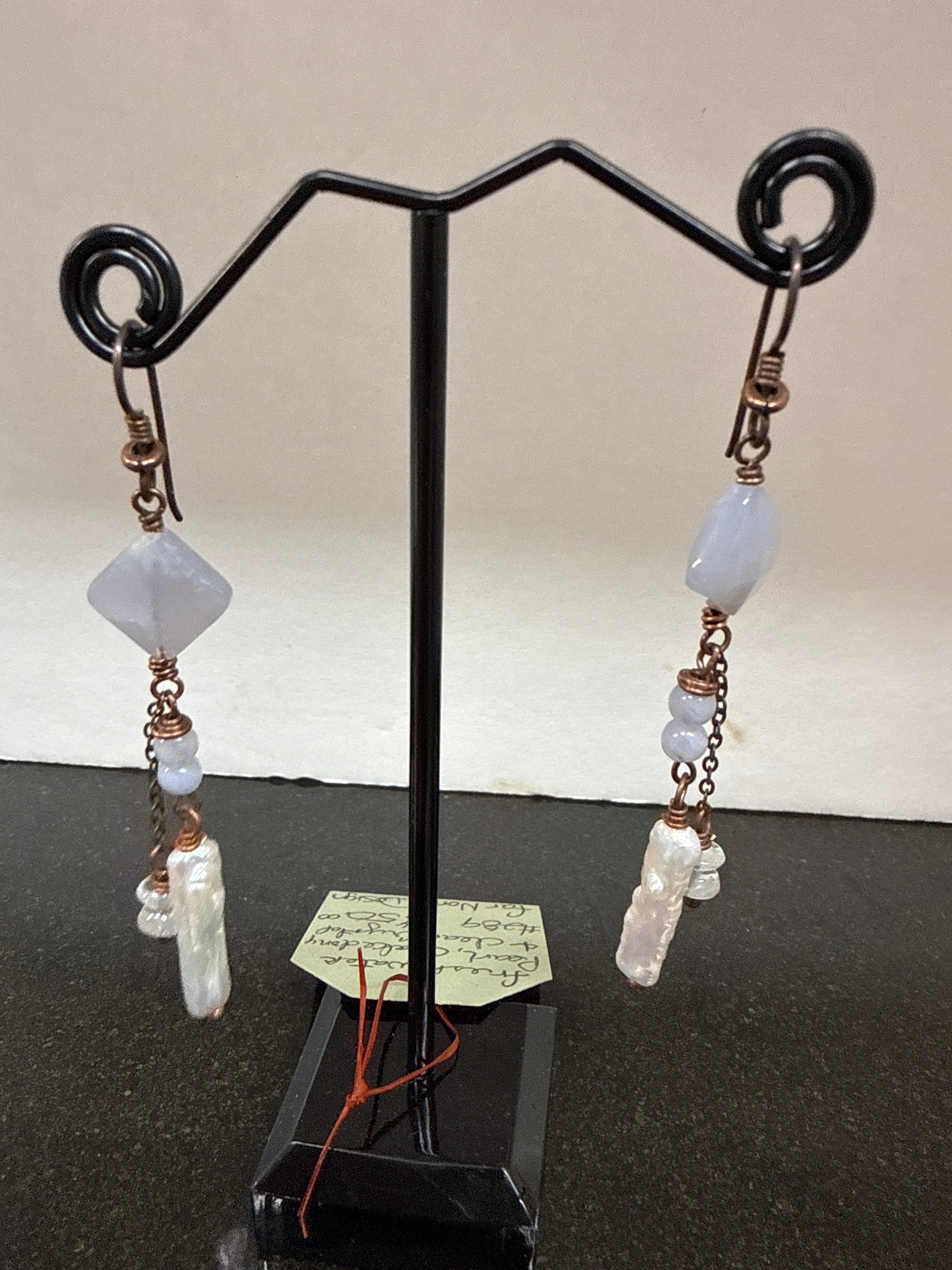 #289 fresh water pearl, chalcedony and clear crystal