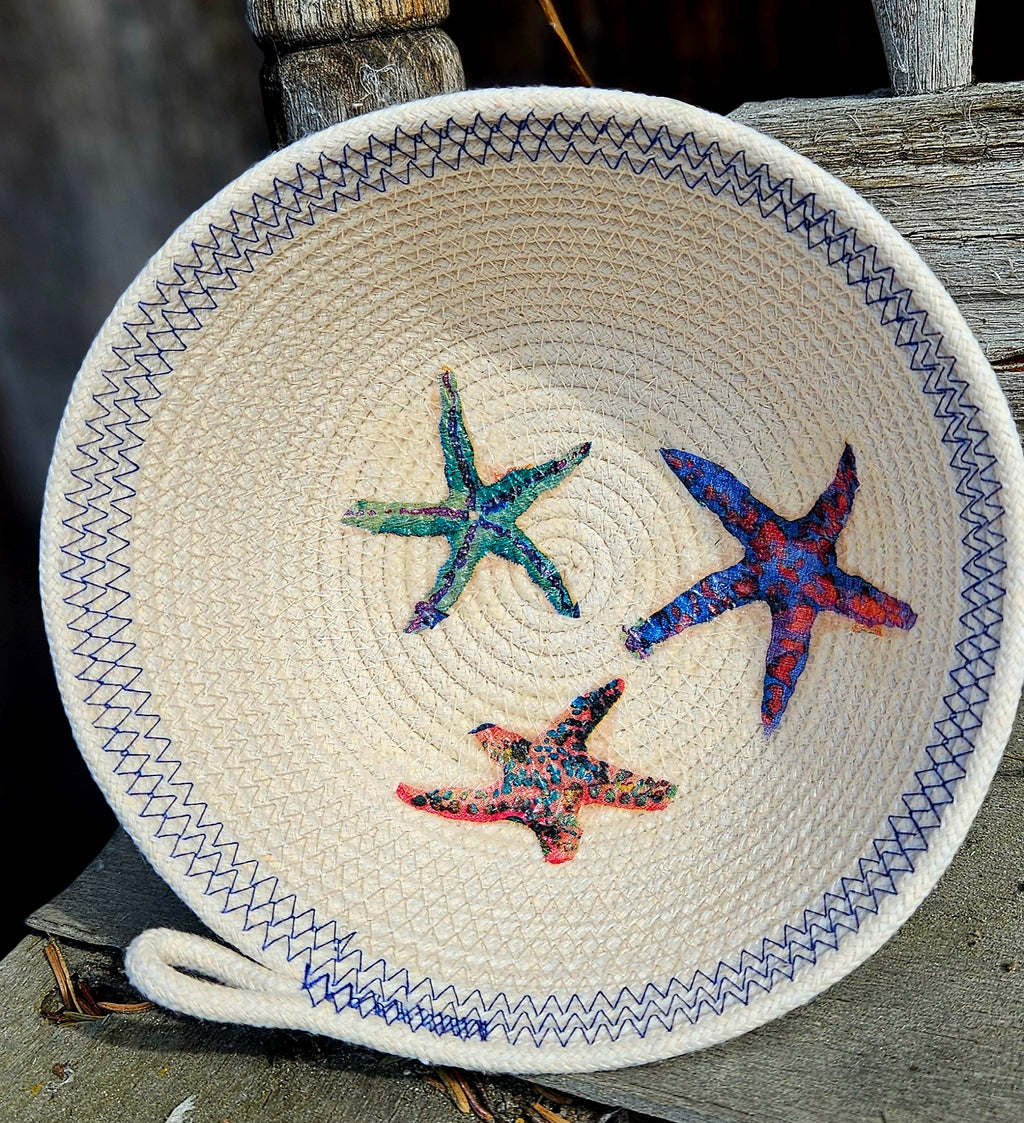 small deco baskets