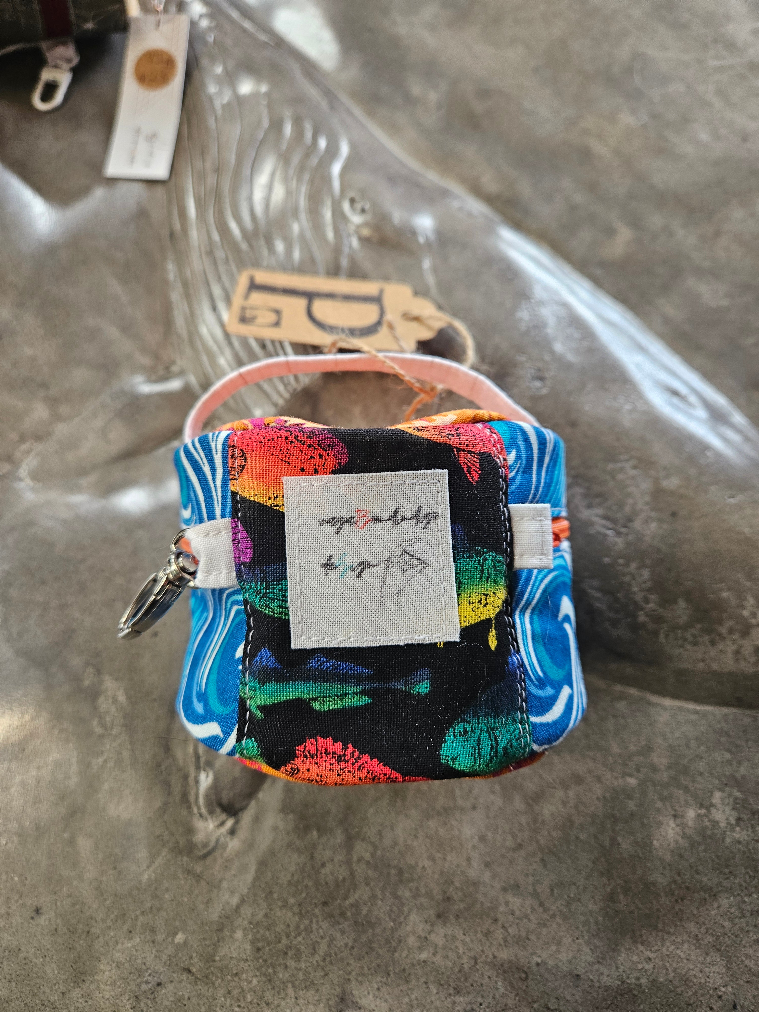 Small round zip pouch