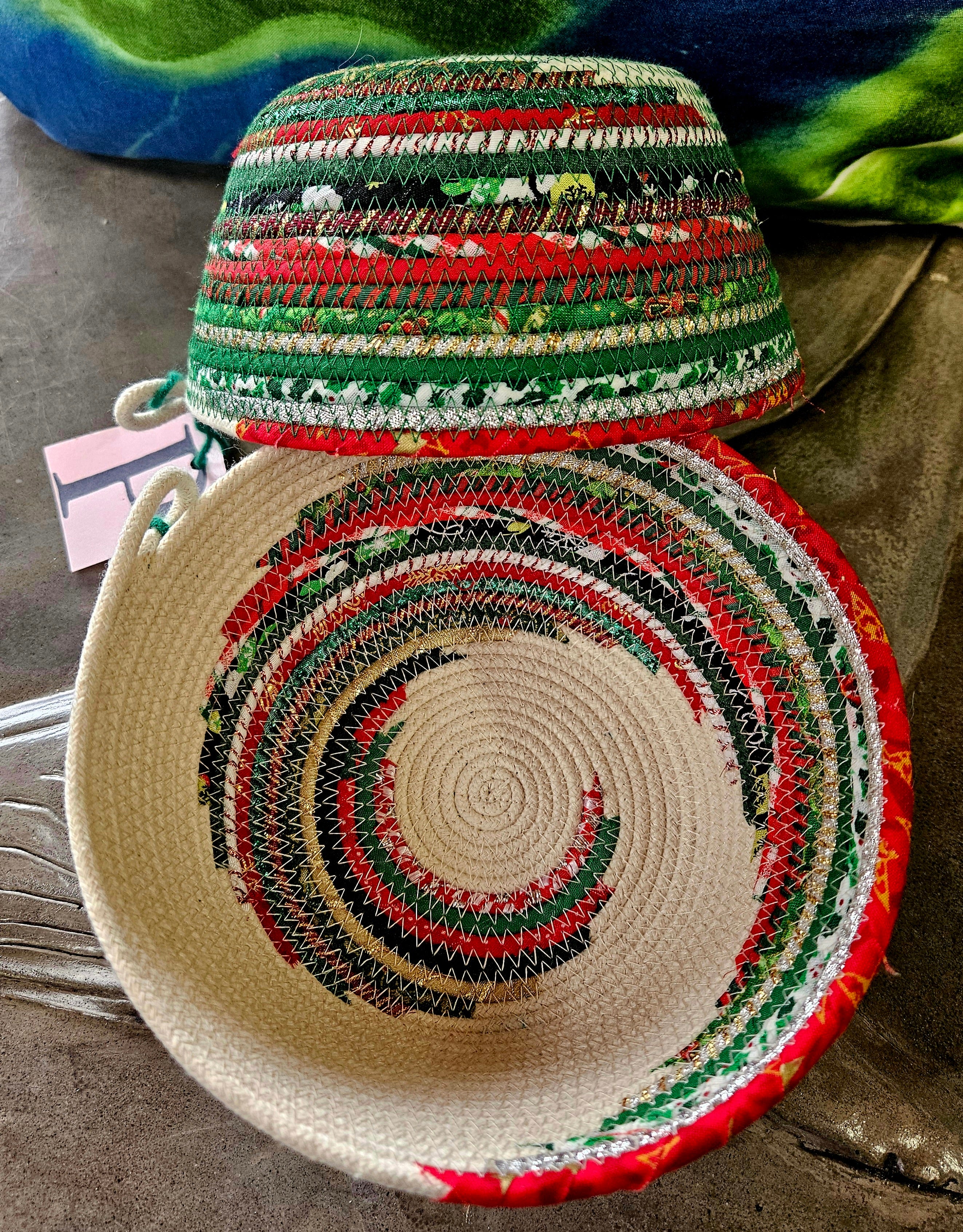 Medium Swirl Cord Bowl