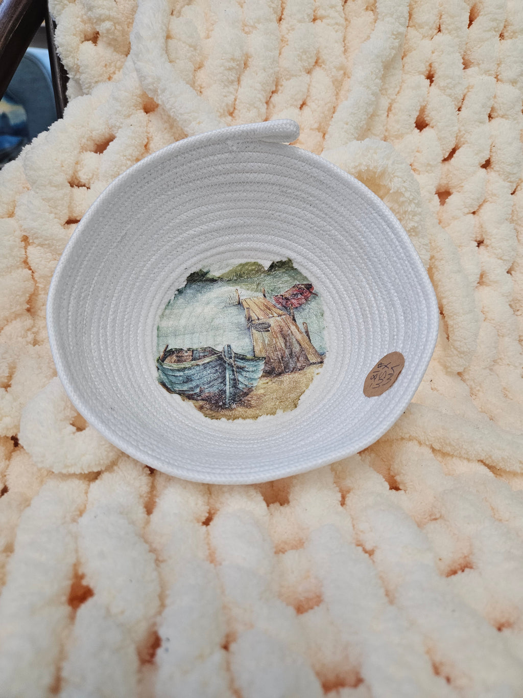 small deco baskets