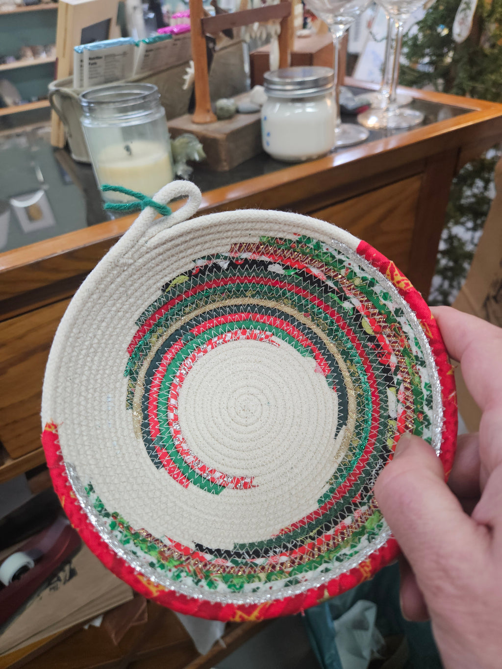 Small swirl bowls