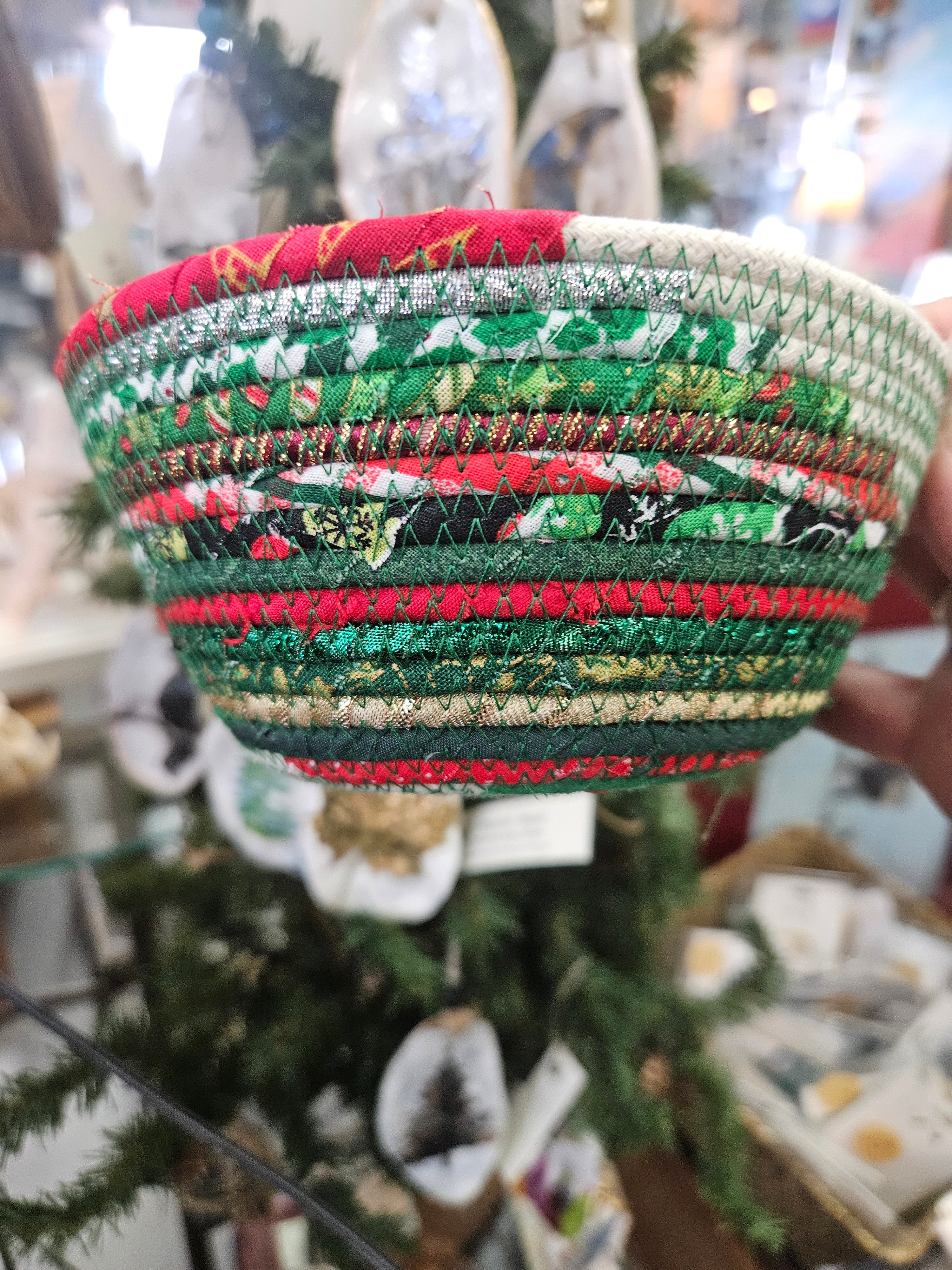 Small swirl bowls