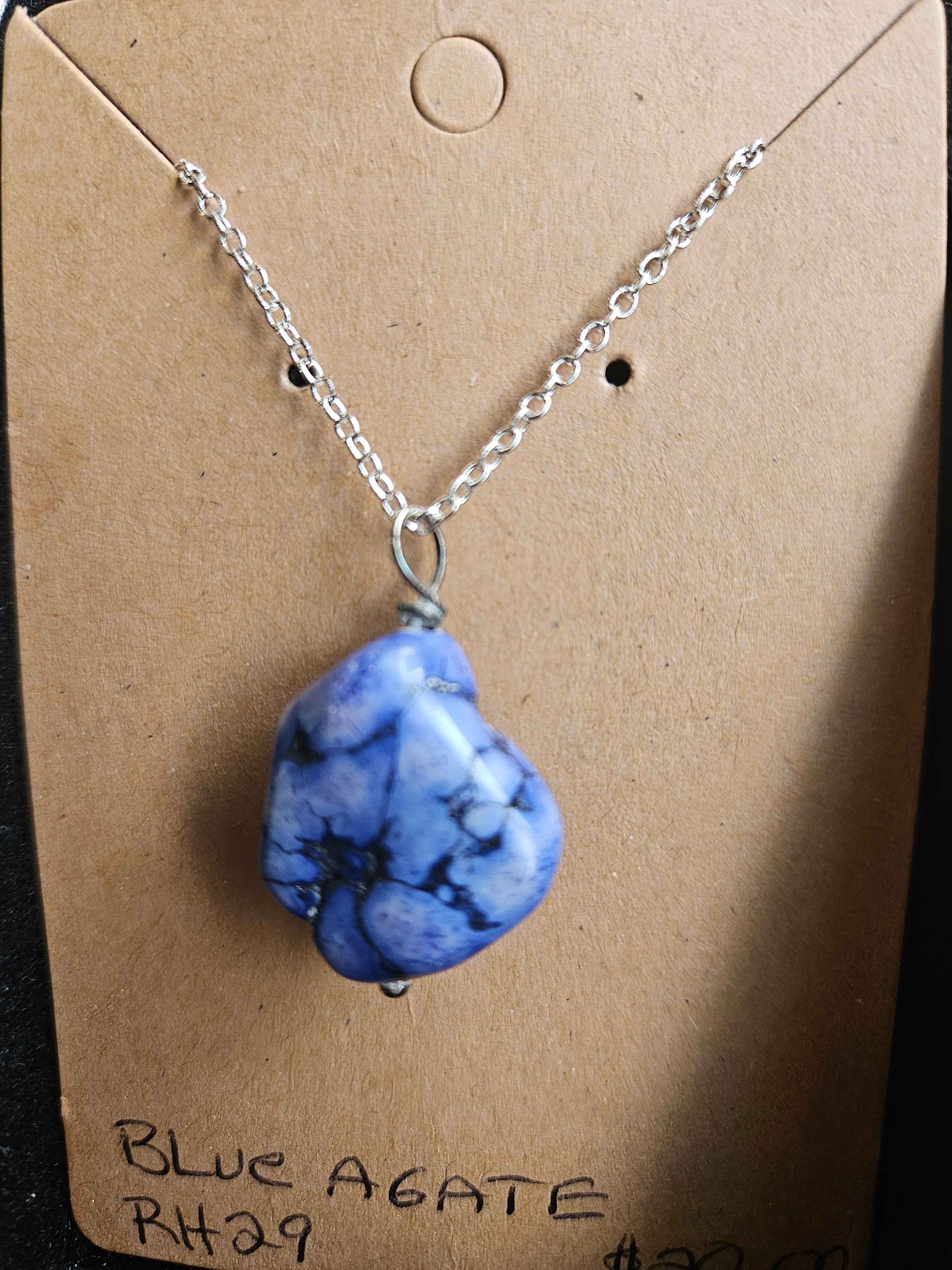 RH29: blue agate with silver chain