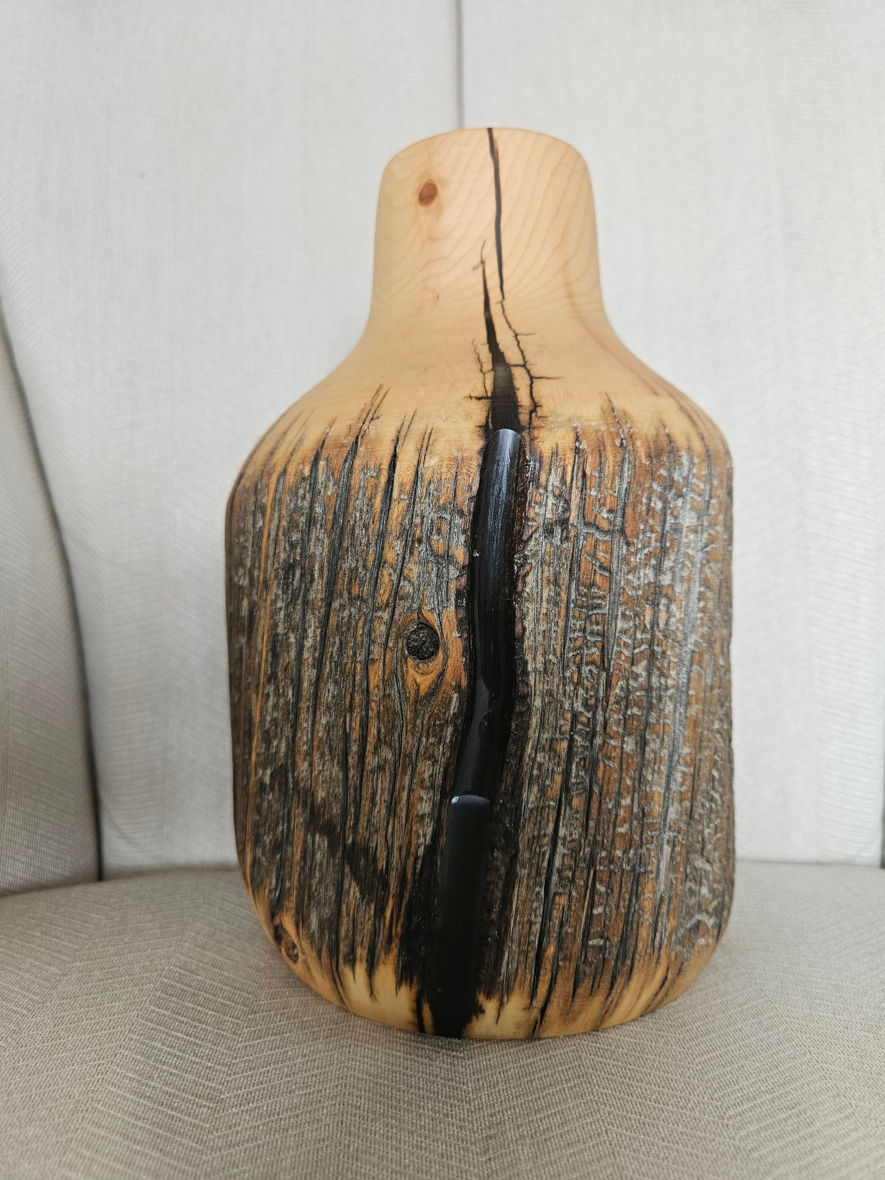 #9 fence post vase with resin