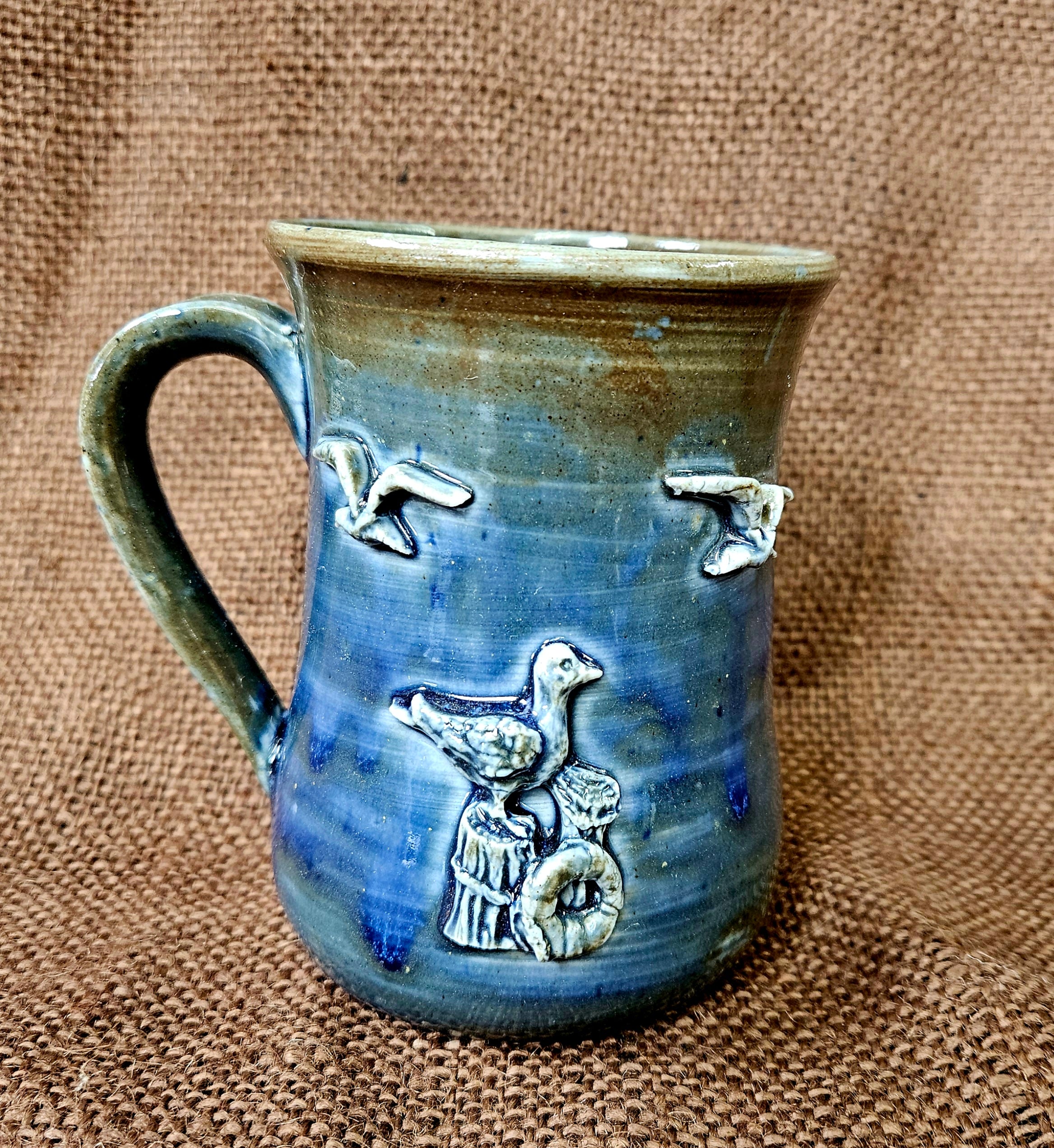 Mug with seagulls