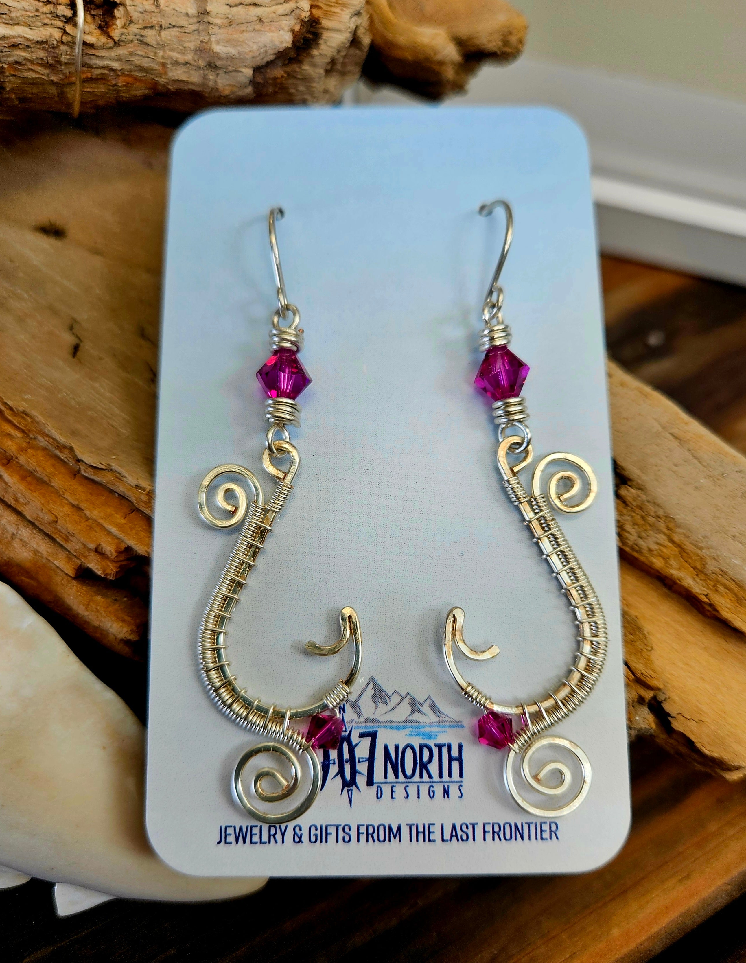 #100 907 lmm Earrings: Fish Hook