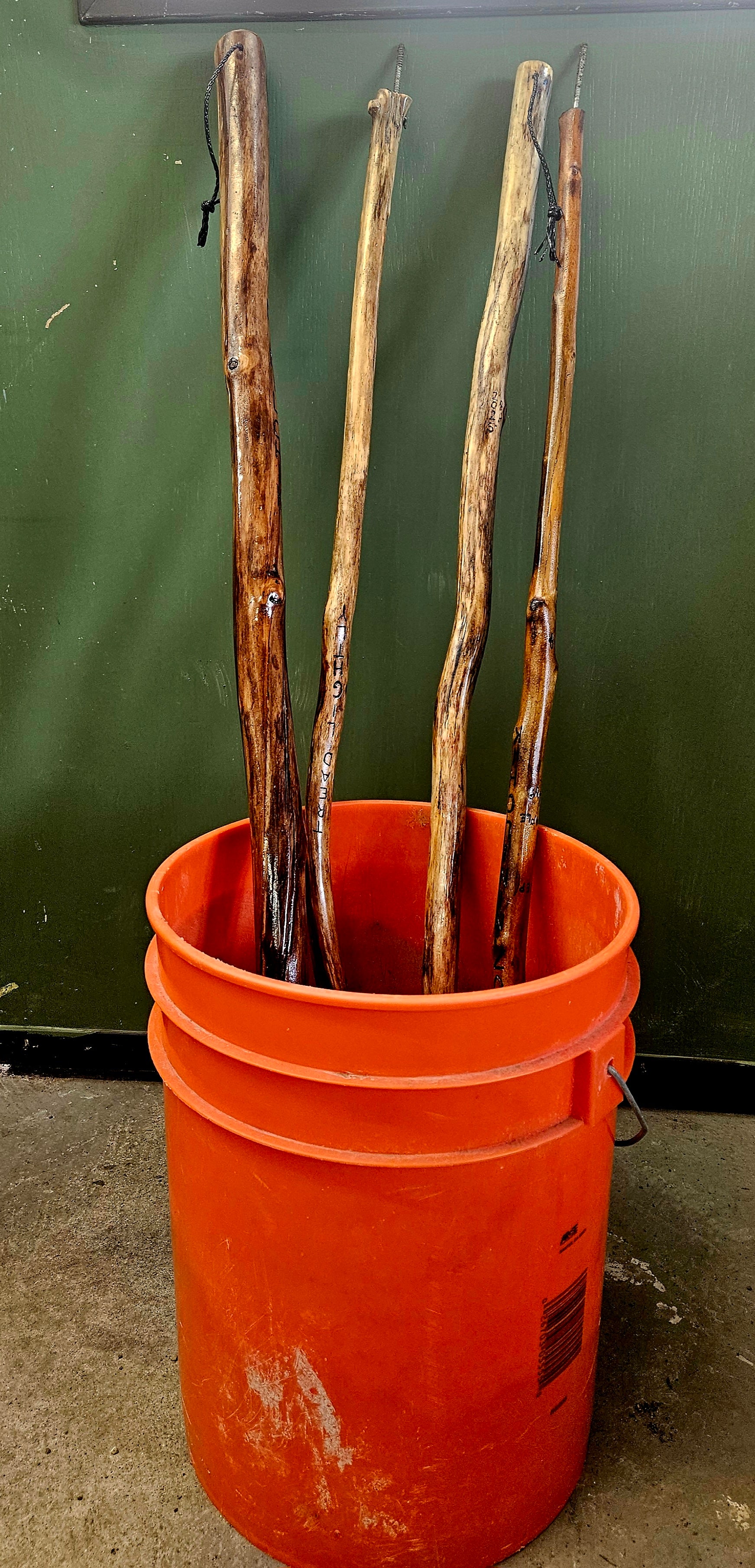 Garbage pokers