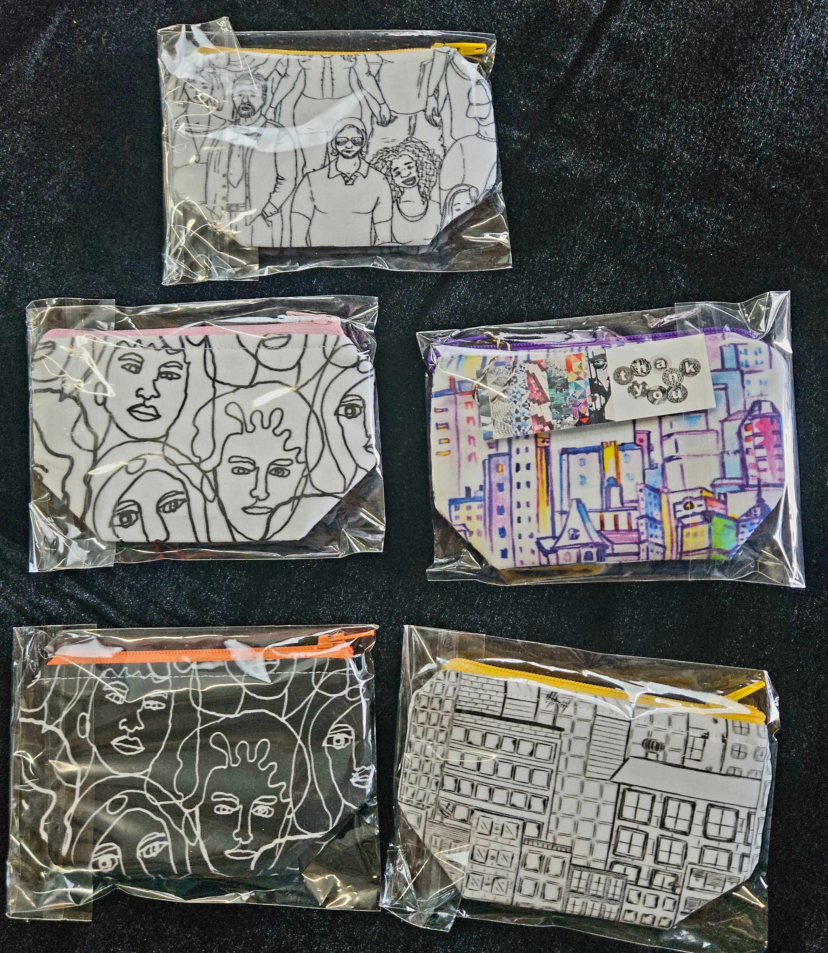 Small zip pouch
