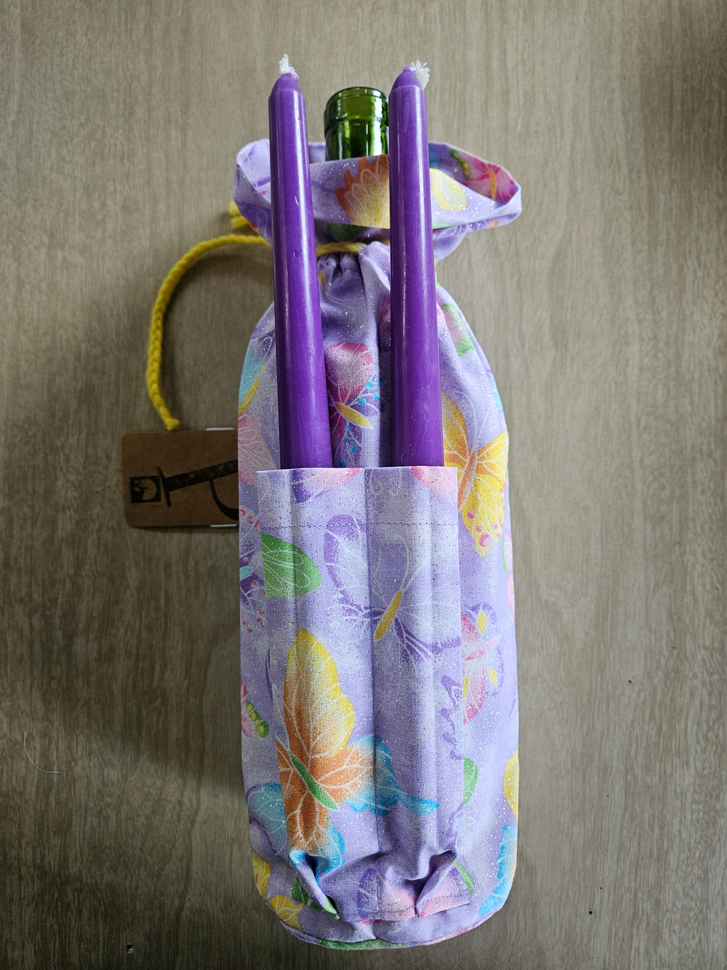 Seasonal Gift Bags With Candles
