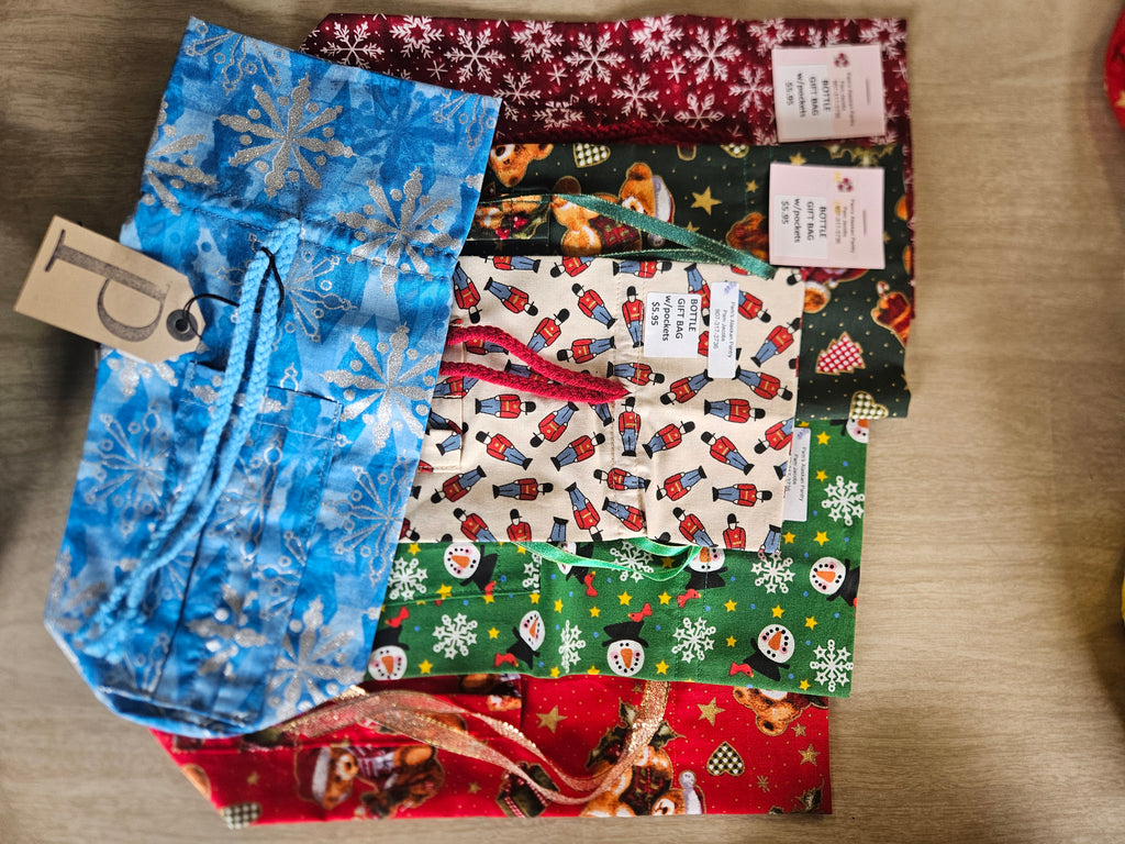 Seasonal Gift Bags With Candles
