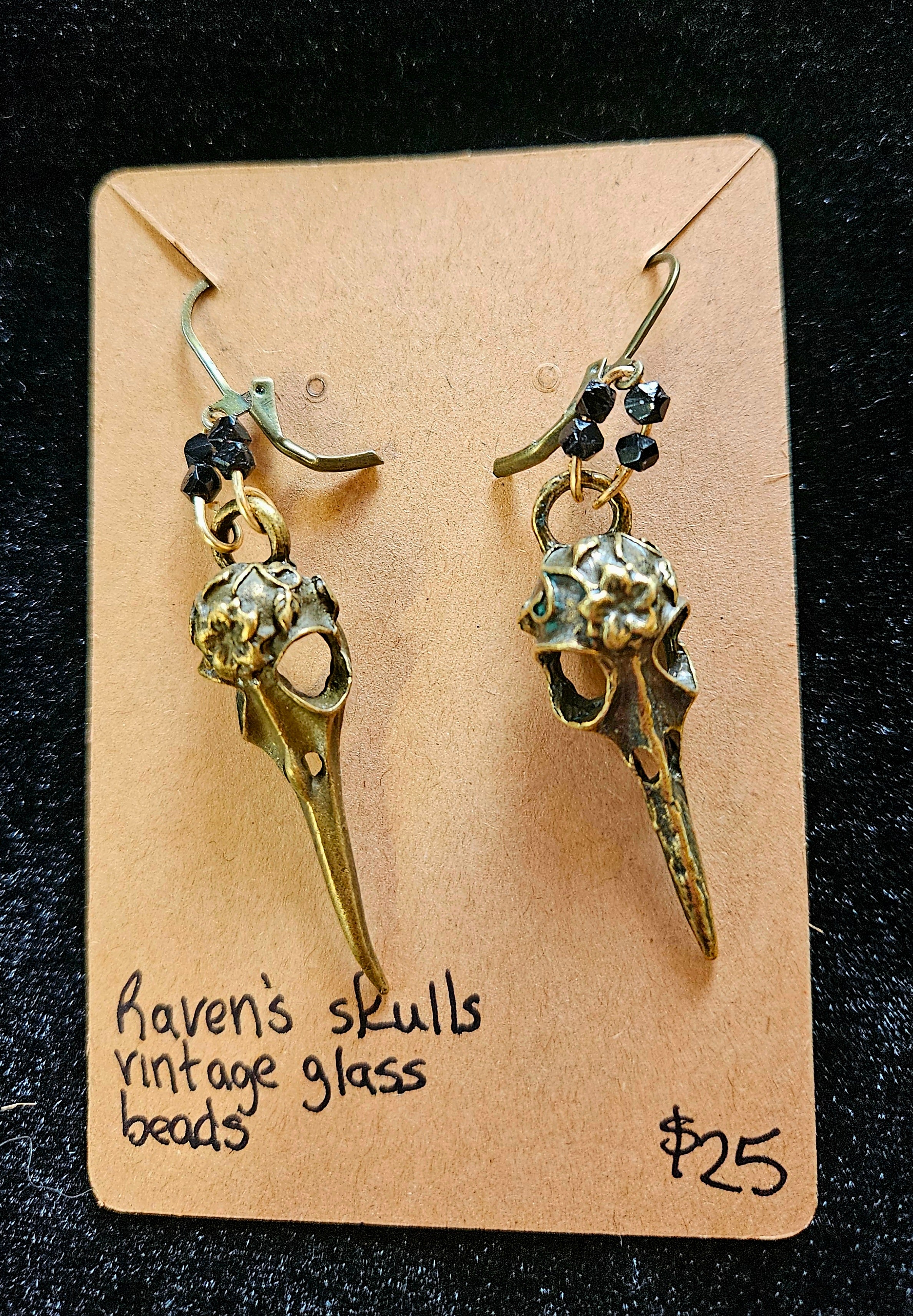 RH5: Raven's skull earrings
