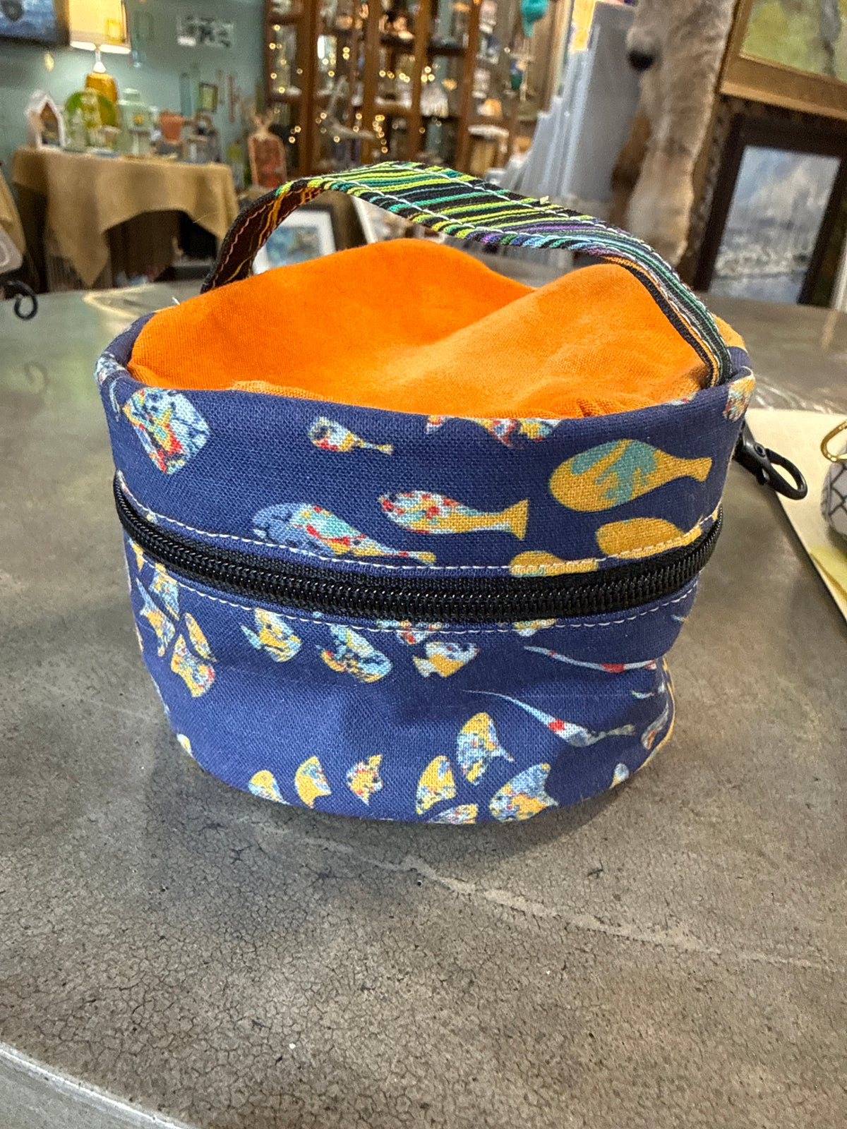 Small round zip pouch