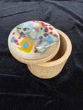 #178 saltbox with glass lid