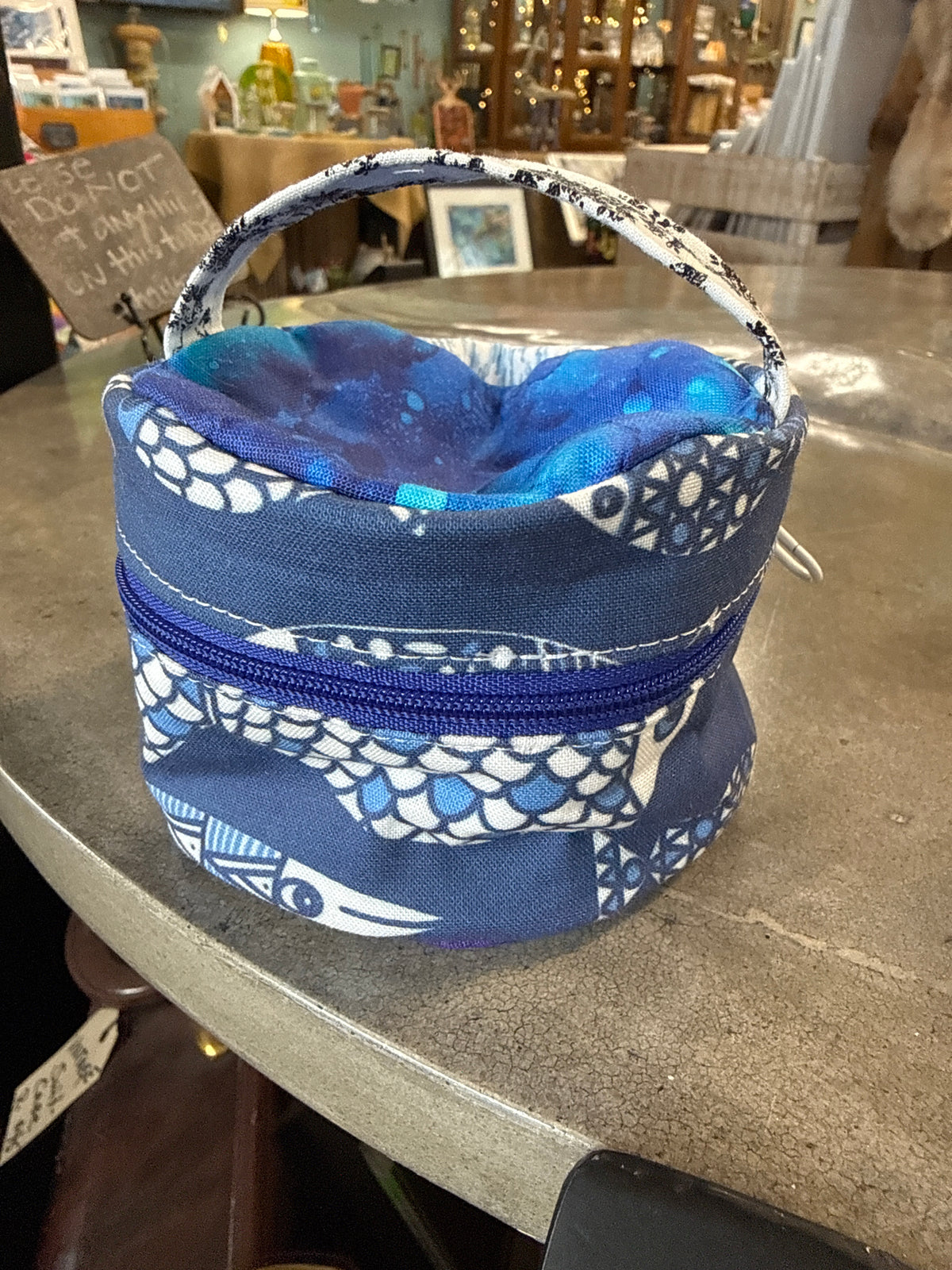 Small round zip pouch