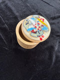 #175 saltbox with glass lid