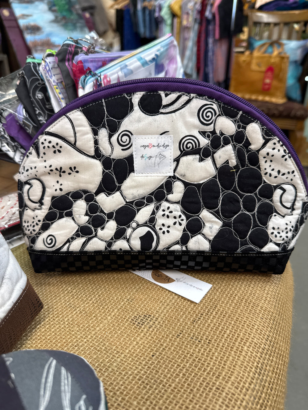 Large Zipper Pouch 10”x6.5” (Dumpling)