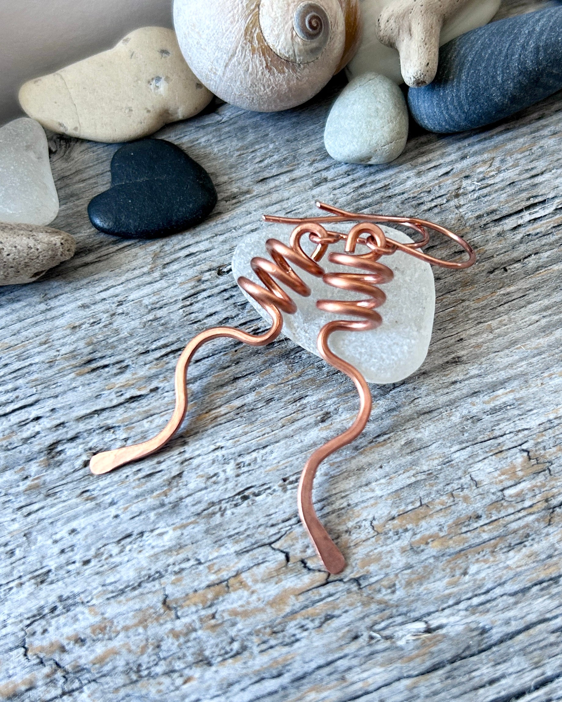 #1200 907 lmm 30 coil earrings with paddle in copper