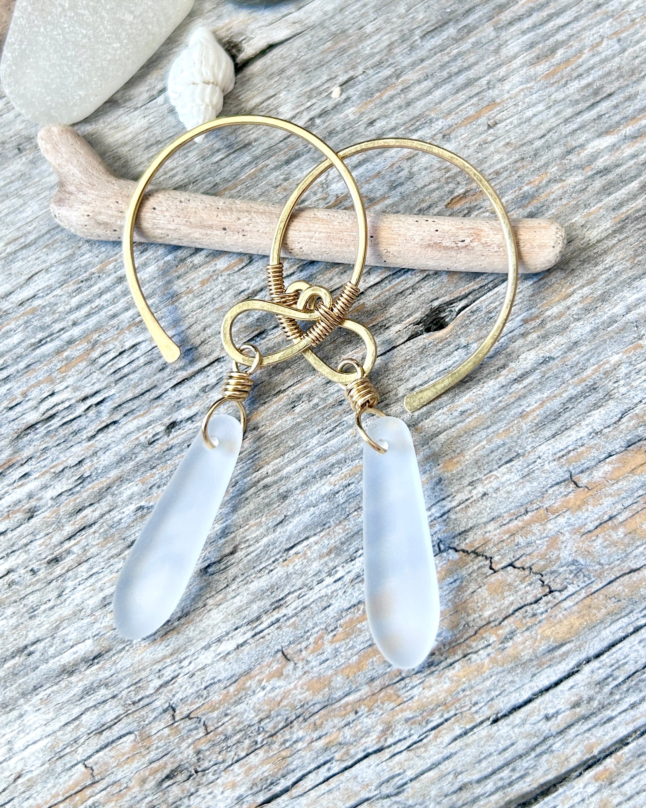 #1203 907 lmm Frosted teardrop glass circle ear wires in 18 gauge