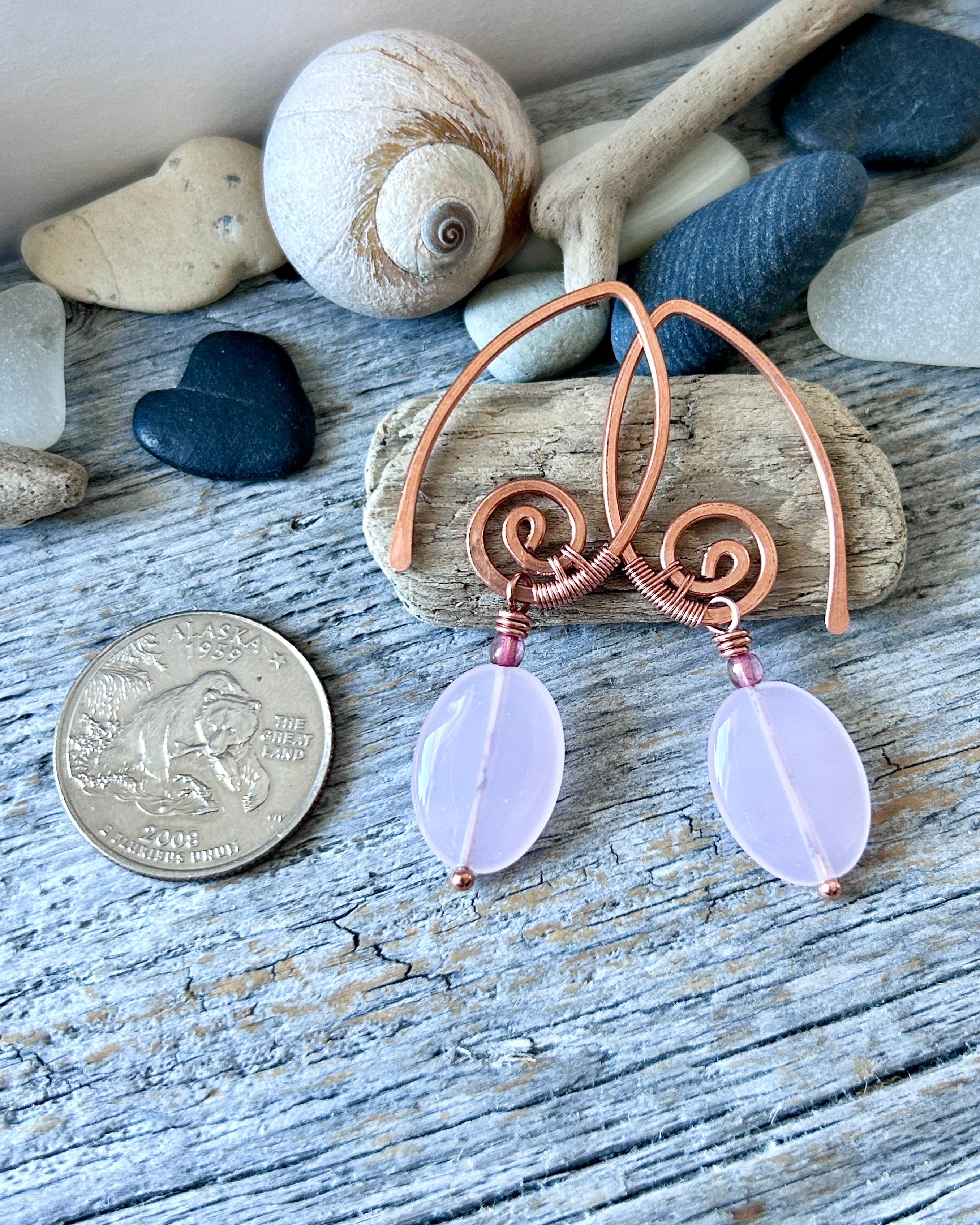 #1209  907 lmm Marquis spiral 16 gauge, copper with pink ovals