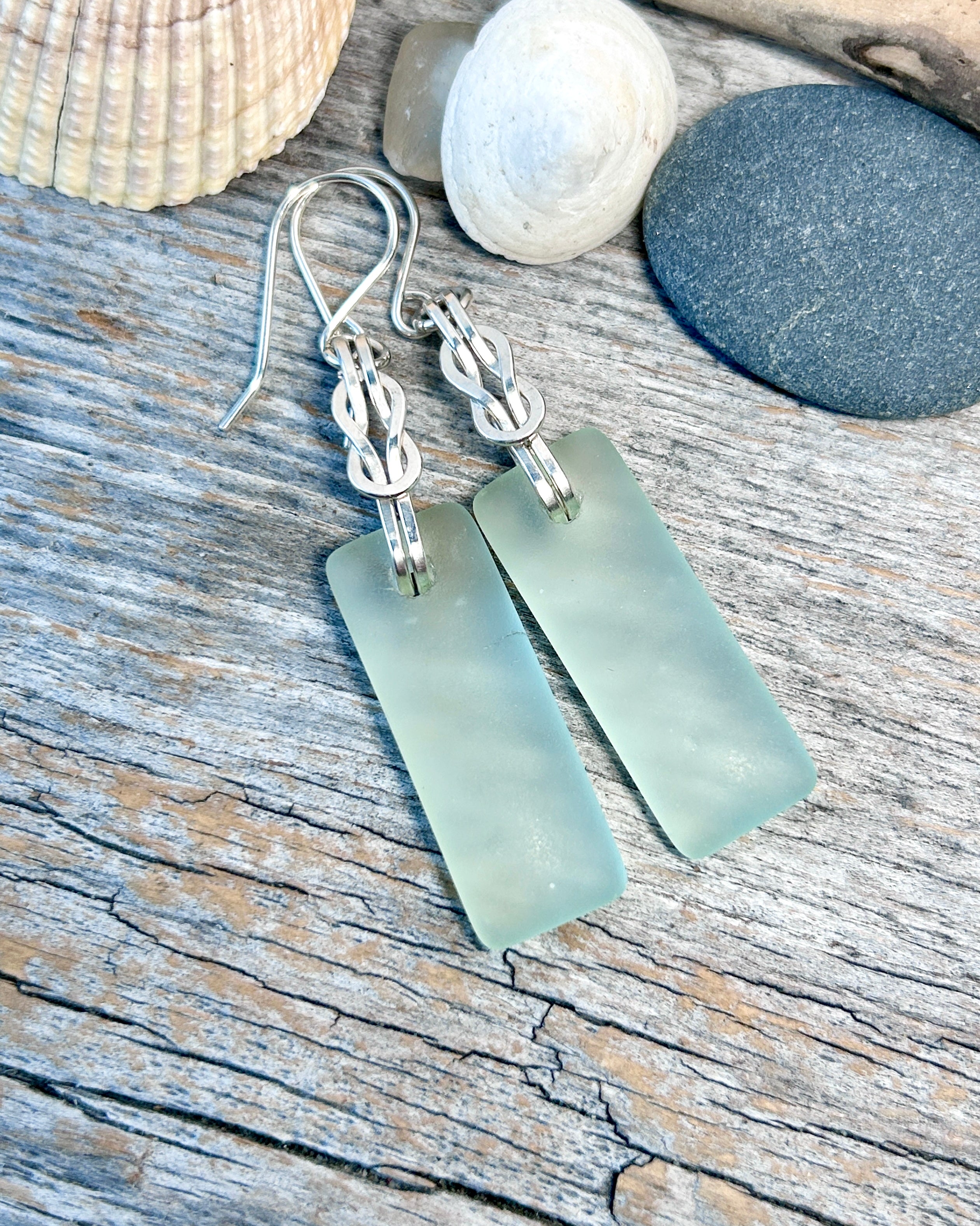 #1211 907 lmm Argentium silver square nots with seafoam glass earrings