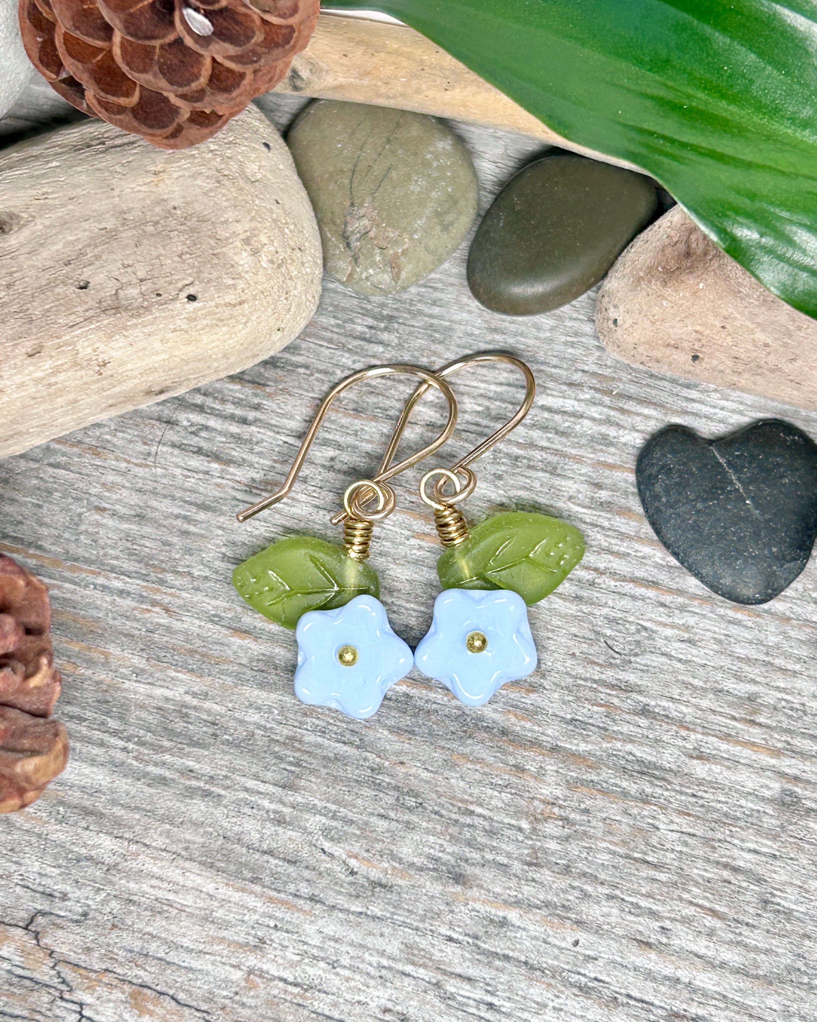 (#1247 907 lmm) Forget me not earrings gold filled