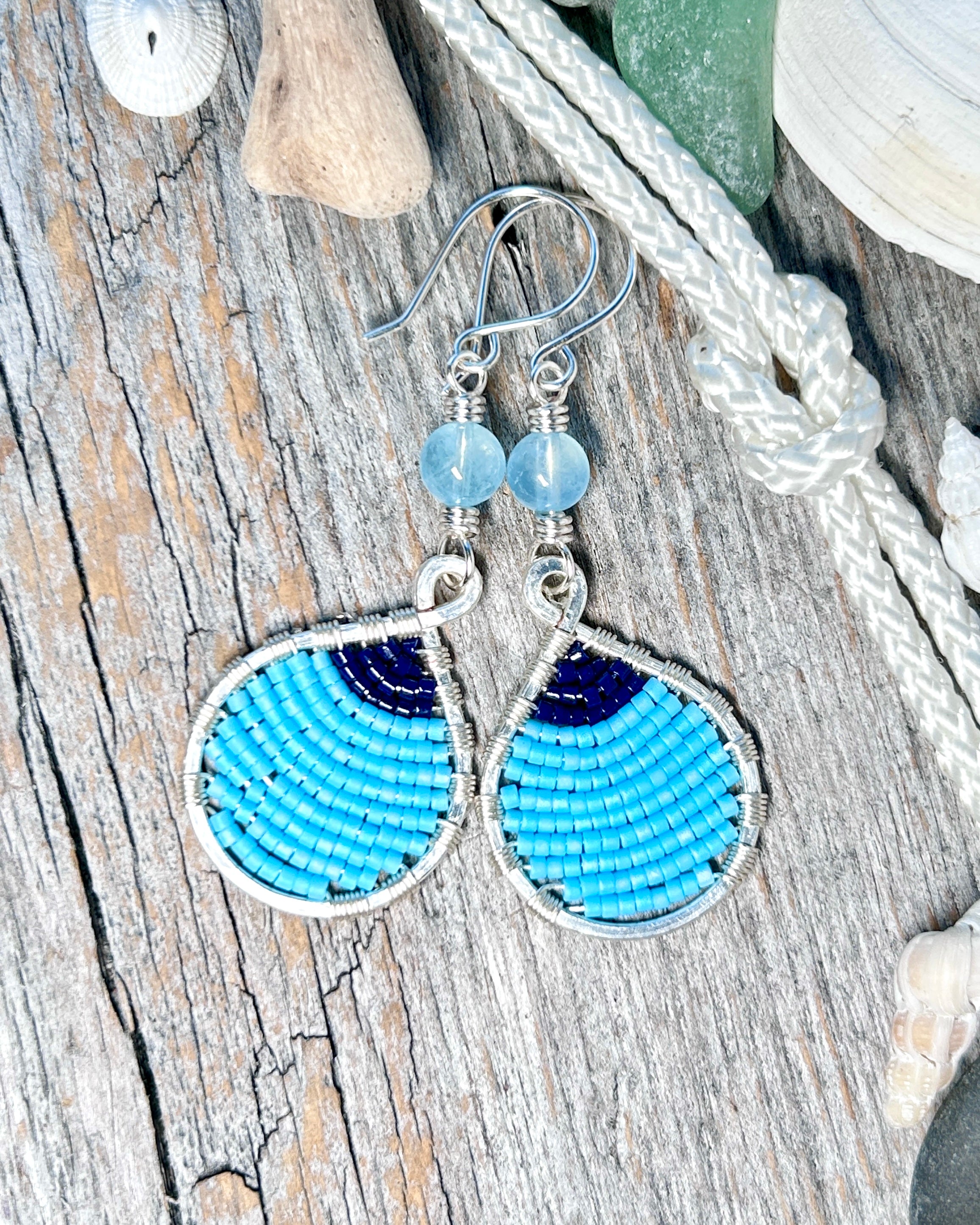 #1286 907 lmm Buoy Seed Bead, Large, Blue & Navy with Aquamarine Rounds