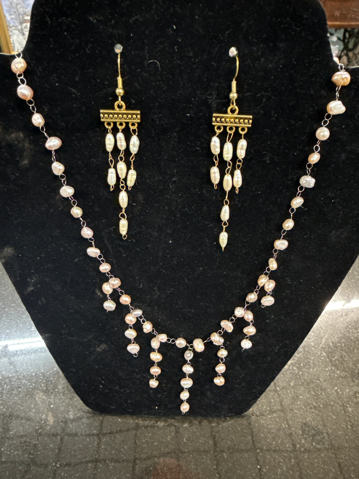 Pink Freshwater Pearls Invisible chain (Necklace Only)