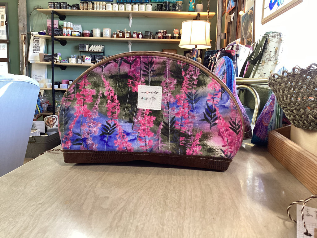 Large Zipper Pouch 10”x6.5” (Dumpling)