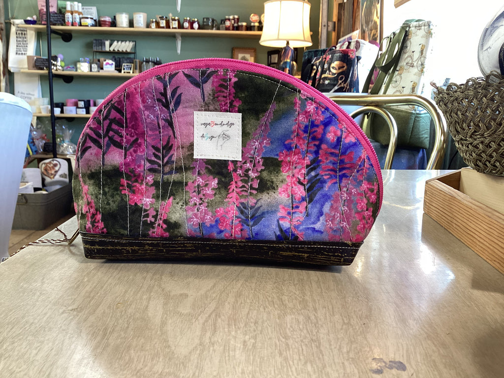 Medium Zipper Pouch 9”x6” (Dumpling)