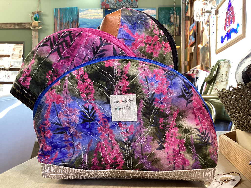 Small Zipper Pouch 8.5” x 4.5” (Dumpling)