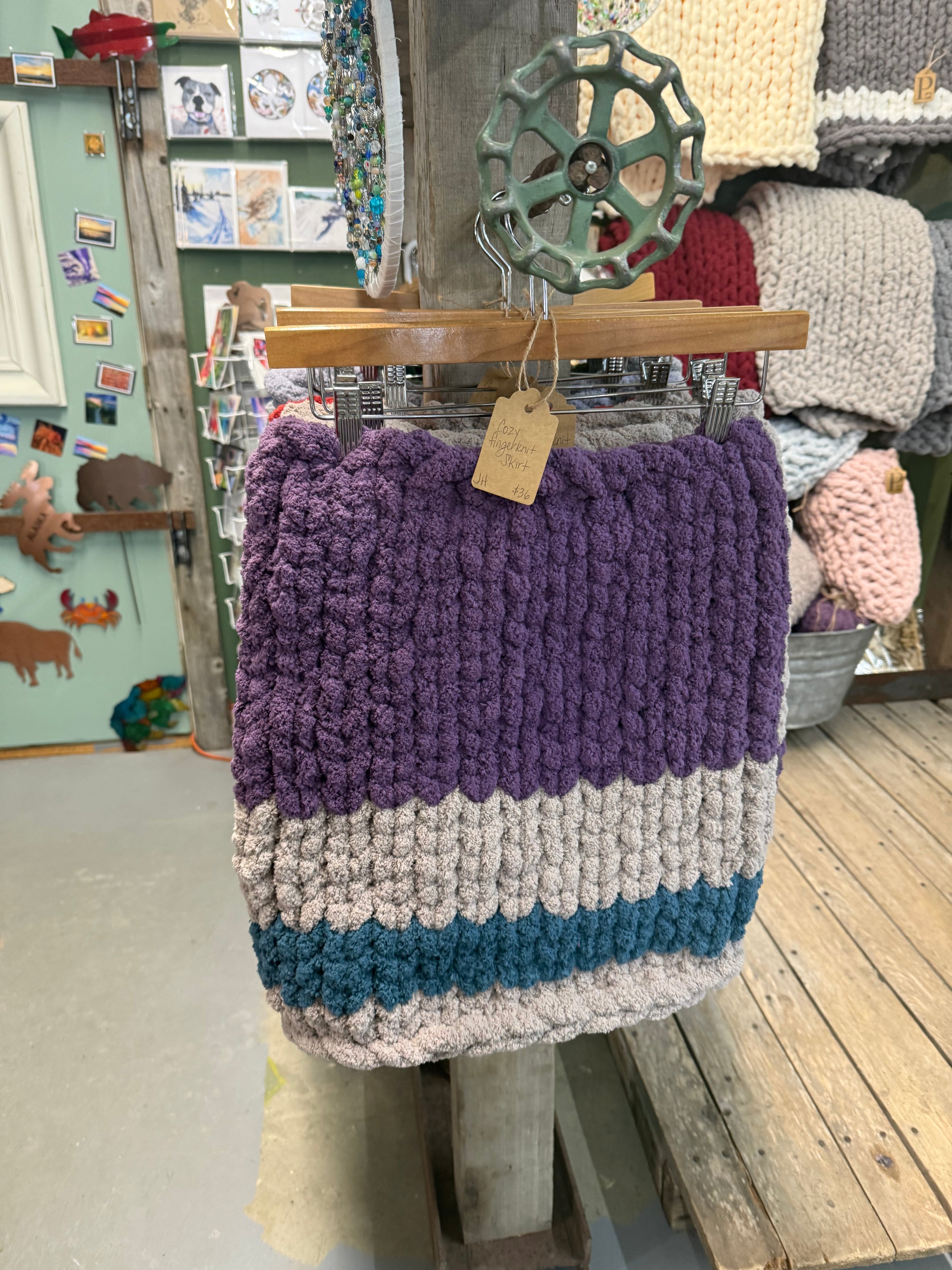 Finger knit skirt