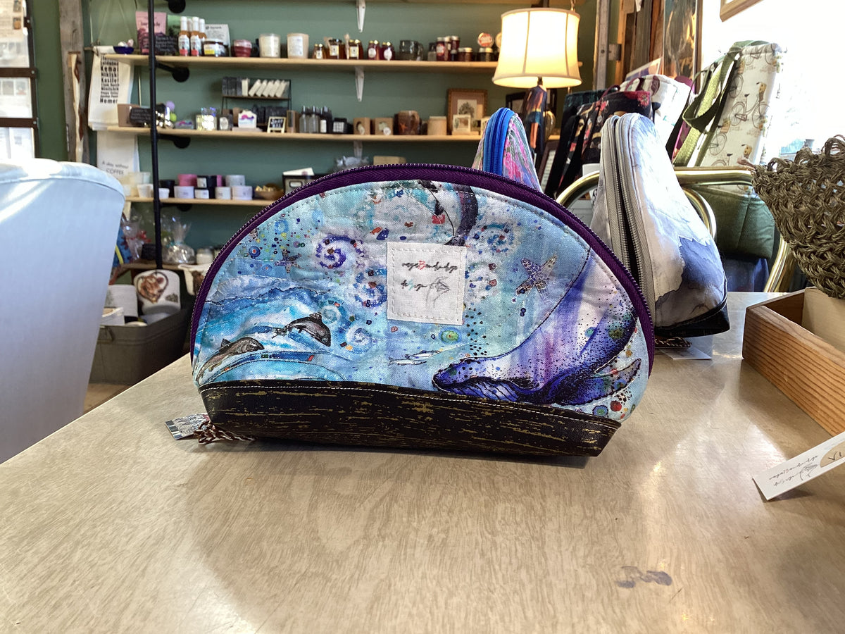 Small Zipper Pouch 8.5” x 4.5” (Dumpling)