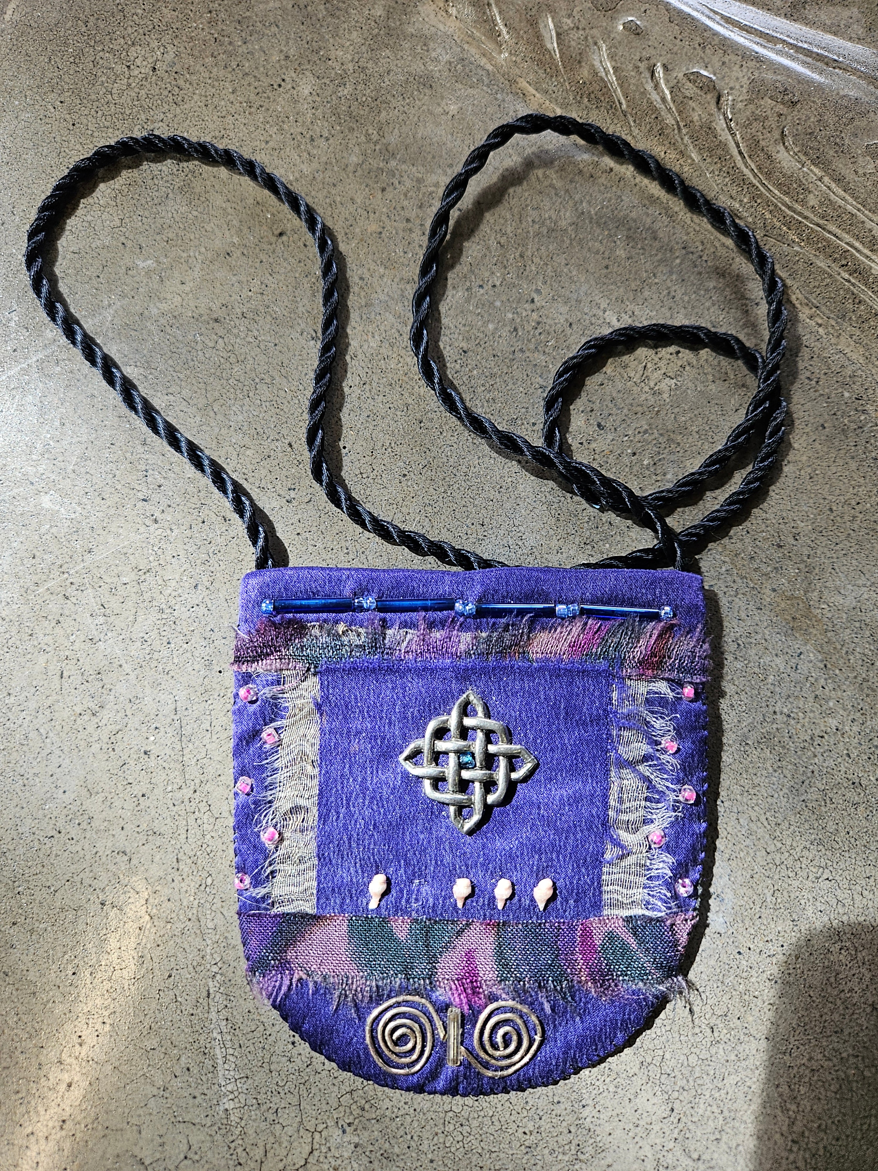 Neck pouch